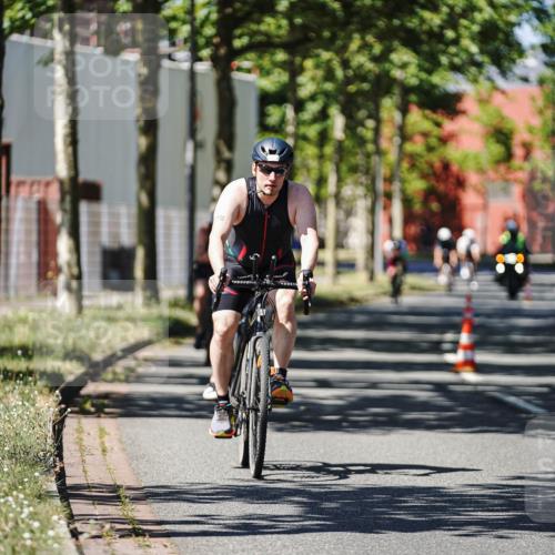09.08.2026 - GEWOBA Citytriathlon Bremen Michael Burmester http://msf.ph/oto/9949411 09.08.2026 12:49:56 Radfahren 590, 773, 777, 784, 852, 874, 946, 967, 1008, 1150 meine-sportfotos.de