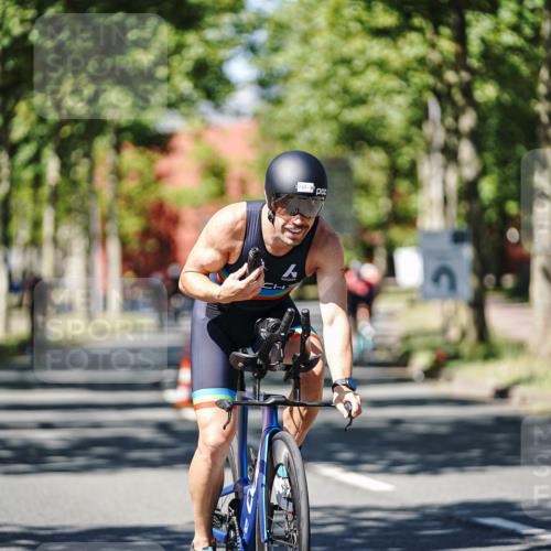 09.08.2026 - GEWOBA Citytriathlon Bremen Michael Burmester http://msf.ph/oto/9949441 09.08.2026 12:50:32 Radfahren 594, 648, 737, 794, 964, 993, 1158 meine-sportfotos.de