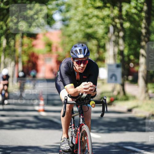 09.08.2026 - GEWOBA Citytriathlon Bremen Michael Burmester http://msf.ph/oto/9949537 09.08.2026 12:52:11 Radfahren 679, 682, 717, 750, 820, 826, 979, 990, 1130 meine-sportfotos.de