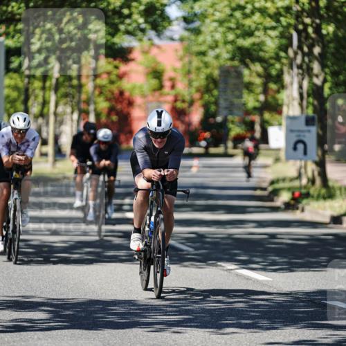 09.08.2026 - GEWOBA Citytriathlon Bremen Michael Burmester http://msf.ph/oto/9949539 09.08.2026 12:52:13 Radfahren 679, 682, 717, 750, 820, 826, 979, 990, 1130 meine-sportfotos.de