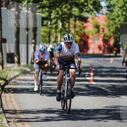 09.08.2026 - GEWOBA Citytriathlon Bremen Michael Burmester http://msf.ph/oto/9949545 09.08.2026 12:52:15 Radfahren 679, 682, 717, 750, 820, 826, 979, 1130 meine-sportfotos.de