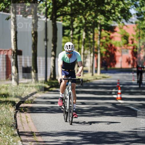 09.08.2026 - GEWOBA Citytriathlon Bremen Michael Burmester http://msf.ph/oto/9949554 09.08.2026 12:52:18 Radfahren 679, 682, 717, 750, 826, 979, 1130 meine-sportfotos.de