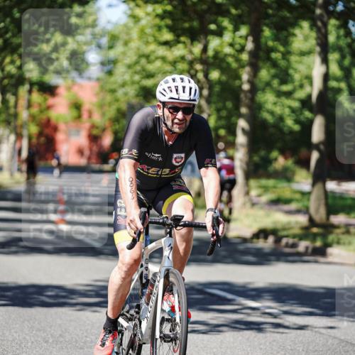 09.08.2026 - GEWOBA Citytriathlon Bremen Michael Burmester http://msf.ph/oto/9949575 09.08.2026 12:54:25 Radfahren 574, 577, 639, 781, 812, 816, 861, 864, 895, 1006, 1127 meine-sportfotos.de