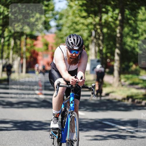 09.08.2026 - GEWOBA Citytriathlon Bremen Michael Burmester http://msf.ph/oto/9949581 09.08.2026 12:54:31 Radfahren 574, 639, 781, 812, 816, 864, 1127, 1142 meine-sportfotos.de