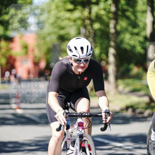 09.08.2026 - GEWOBA Citytriathlon Bremen Michael Burmester http://msf.ph/oto/9949660 09.08.2026 12:55:56 Radfahren 612, 667, 763, 783, 897, 1005, 1146, 1156 meine-sportfotos.de
