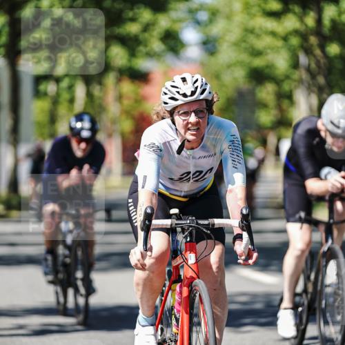 09.08.2026 - GEWOBA Citytriathlon Bremen Michael Burmester http://msf.ph/oto/9949698 09.08.2026 12:56:24 Radfahren 664, 671, 673, 759, 871, 912, 1017, 1113 meine-sportfotos.de