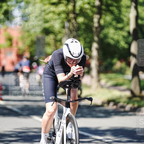 09.08.2026 - GEWOBA Citytriathlon Bremen Michael Burmester http://msf.ph/oto/9949751 09.08.2026 12:57:22 Radfahren 586, 603, 702, 806, 834, 838, 858, 886, 972, 982 meine-sportfotos.de