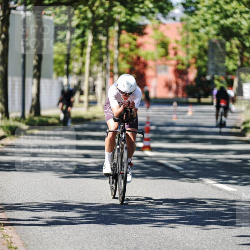 09.08.2026 - GEWOBA Citytriathlon Bremen Michael Burmester http://msf.ph/oto/9949766 09.08.2026 12:57:37 Radfahren 603, 627, 701, 702, 834, 858, 888, 982, 1153 meine-sportfotos.de