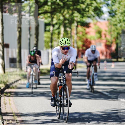 09.08.2026 - GEWOBA Citytriathlon Bremen Michael Burmester http://msf.ph/oto/9949790 09.08.2026 12:57:57 Radfahren 548, 602, 625, 707, 711, 718, 809, 919, 931, 943, 954, 998, 1003, 1121, 1136 meine-sportfotos.de