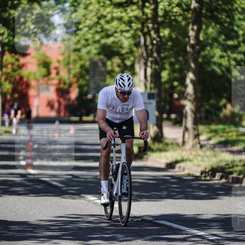 09.08.2026 - GEWOBA Citytriathlon Bremen Michael Burmester http://msf.ph/oto/9949792 09.08.2026 12:57:58 Radfahren 548, 602, 625, 707, 711, 718, 809, 919, 931, 943, 954, 998, 1003, 1121, 1136 meine-sportfotos.de