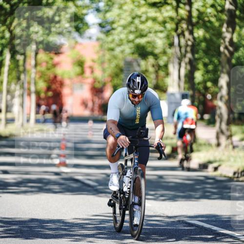 09.08.2026 - GEWOBA Citytriathlon Bremen Michael Burmester http://msf.ph/oto/9949866 09.08.2026 12:59:37 Radfahren 635, 658, 712, 805, 817 meine-sportfotos.de
