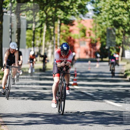 09.08.2026 - GEWOBA Citytriathlon Bremen Michael Burmester http://msf.ph/oto/9949873 09.08.2026 12:59:46 Radfahren 658, 712, 800, 817, 923, 942, 951, 956 meine-sportfotos.de