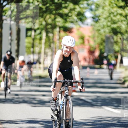09.08.2026 - GEWOBA Citytriathlon Bremen Michael Burmester http://msf.ph/oto/9949876 09.08.2026 12:59:47 Radfahren 712, 800, 817, 923, 942, 951, 956 meine-sportfotos.de
