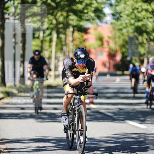 09.08.2026 - GEWOBA Citytriathlon Bremen Michael Burmester http://msf.ph/oto/9949894 09.08.2026 12:59:57 Radfahren 543, 771, 800, 849, 923, 942, 951, 956, 1159 meine-sportfotos.de