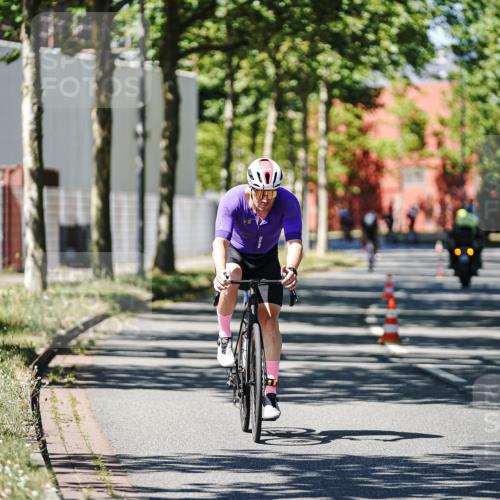 09.08.2026 - GEWOBA Citytriathlon Bremen Michael Burmester http://msf.ph/oto/9949899 09.08.2026 13:00:06 Radfahren 543, 674, 771, 849, 942, 1159 meine-sportfotos.de