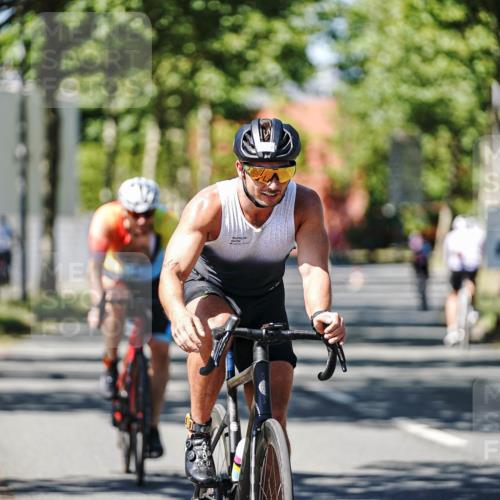 09.08.2026 - GEWOBA Citytriathlon Bremen Michael Burmester http://msf.ph/oto/9949912 09.08.2026 13:00:20 Radfahren 660, 661, 674, 753, 1010, 1128 meine-sportfotos.de