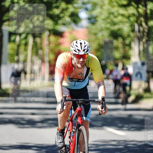 09.08.2026 - GEWOBA Citytriathlon Bremen Michael Burmester http://msf.ph/oto/9949913 09.08.2026 13:00:21 Radfahren 660, 661, 753, 1010, 1128 meine-sportfotos.de