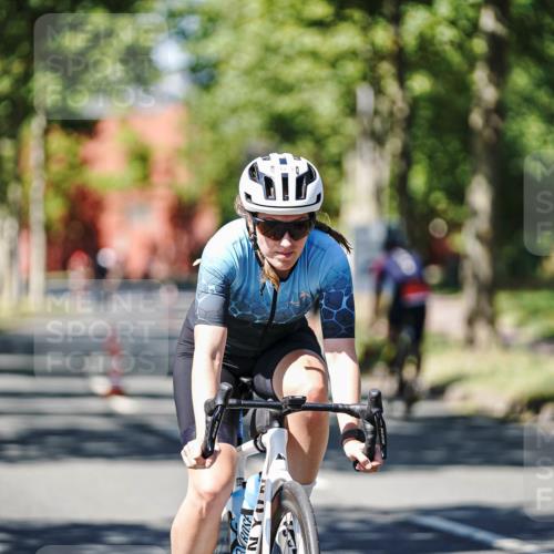 09.08.2026 - GEWOBA Citytriathlon Bremen Michael Burmester http://msf.ph/oto/9949955 09.08.2026 13:01:00 Radfahren 558, 644, 785, 843, 944, 1004, 1107 meine-sportfotos.de