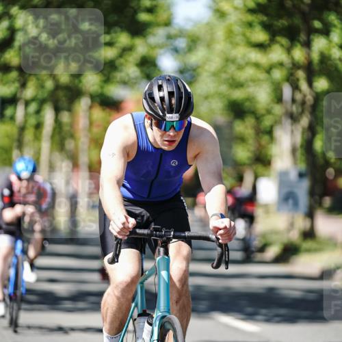 09.08.2026 - GEWOBA Citytriathlon Bremen Michael Burmester http://msf.ph/oto/9949965 09.08.2026 13:01:09 Radfahren 558, 643, 644, 782, 785, 797, 843, 944 meine-sportfotos.de