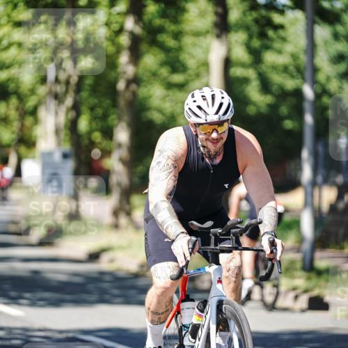 09.08.2026 - GEWOBA Citytriathlon Bremen Michael Burmester http://msf.ph/oto/9949983 09.08.2026 13:01:24 Radfahren 551, 556, 666, 714, 797, 801, 854, 859, 862, 878, 1140 meine-sportfotos.de