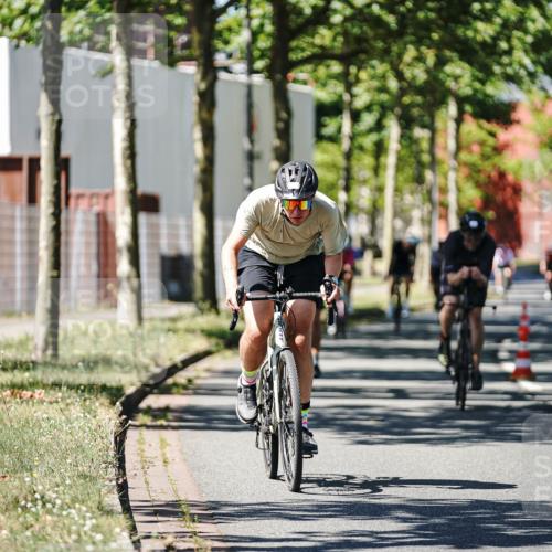 09.08.2026 - GEWOBA Citytriathlon Bremen Michael Burmester http://msf.ph/oto/9950120 09.08.2026 13:03:25 Radfahren 616, 703, 735, 768, 885, 945, 985, 1106 meine-sportfotos.de