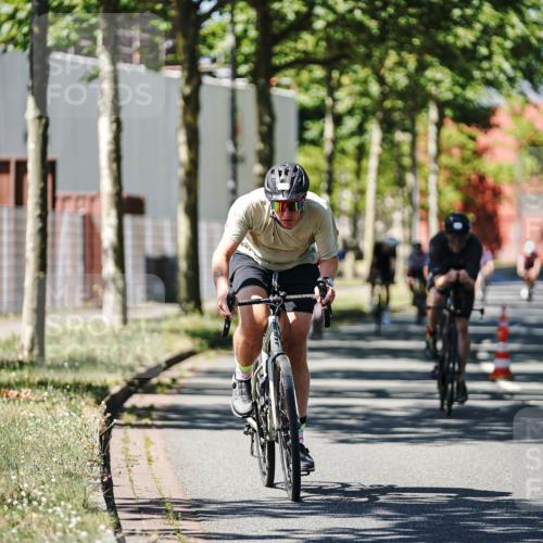 09.08.2026 - GEWOBA Citytriathlon Bremen Michael Burmester http://msf.ph/oto/9950121 09.08.2026 13:03:25 Radfahren 616, 703, 735, 768, 885, 945, 985, 1106 meine-sportfotos.de