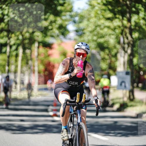 09.08.2026 - GEWOBA Citytriathlon Bremen Michael Burmester http://msf.ph/oto/9950162 09.08.2026 13:04:04 Radfahren 662, 828, 842, 853, 974, 996, 1001, 1108 meine-sportfotos.de