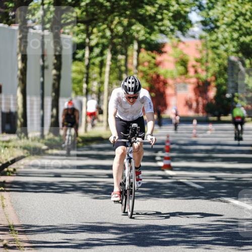 09.08.2026 - GEWOBA Citytriathlon Bremen Michael Burmester http://msf.ph/oto/9950165 09.08.2026 13:04:07 Radfahren 662, 842, 853, 883, 996, 1001, 1108 meine-sportfotos.de