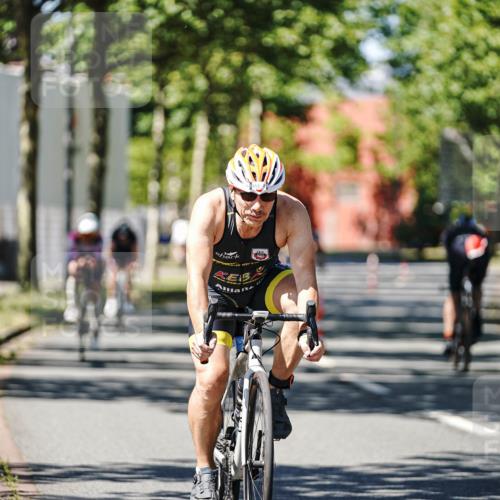 09.08.2026 - GEWOBA Citytriathlon Bremen Michael Burmester http://msf.ph/oto/9950168 09.08.2026 13:04:11 Radfahren 662, 853, 883, 941, 955, 996, 1001, 1108 meine-sportfotos.de