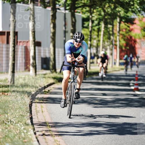 09.08.2026 - GEWOBA Citytriathlon Bremen Michael Burmester http://msf.ph/oto/9950177 09.08.2026 13:04:21 Radfahren 112, 630, 853, 881, 883, 936, 941, 955, 997, 1001 meine-sportfotos.de