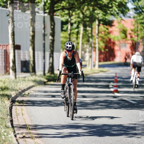 09.08.2026 - GEWOBA Citytriathlon Bremen Michael Burmester http://msf.ph/oto/9950198 09.08.2026 13:04:35 Radfahren 112, 569, 630, 692, 697, 881, 936, 962, 997, 1002, 1152, 1160 meine-sportfotos.de