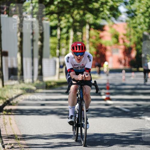 09.08.2026 - GEWOBA Citytriathlon Bremen Michael Burmester http://msf.ph/oto/9950203 09.08.2026 13:04:40 Radfahren 112, 569, 692, 697, 856, 962, 1002, 1152, 1160 meine-sportfotos.de