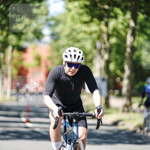09.08.2026 - GEWOBA Citytriathlon Bremen Michael Burmester http://msf.ph/oto/9950240 09.08.2026 13:05:35 Radfahren 613, 642, 958 meine-sportfotos.de