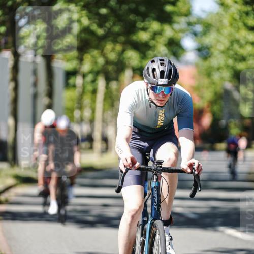 09.08.2026 - GEWOBA Citytriathlon Bremen Michael Burmester http://msf.ph/oto/9950266 09.08.2026 13:06:09 Radfahren 540, 547, 619, 765, 913, 969 meine-sportfotos.de