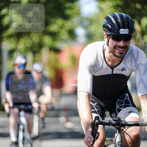 09.08.2026 - GEWOBA Citytriathlon Bremen Michael Burmester http://msf.ph/oto/9950283 09.08.2026 13:06:26 Radfahren 645, 647, 677, 683, 685, 765, 927 meine-sportfotos.de