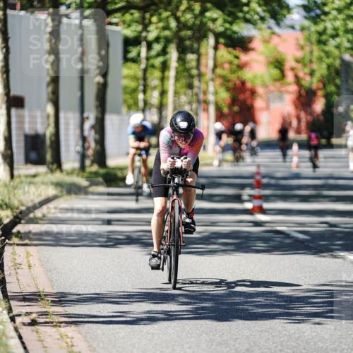 09.08.2026 - GEWOBA Citytriathlon Bremen Michael Burmester http://msf.ph/oto/9950286 09.08.2026 13:06:32 Radfahren 544, 624, 645, 647, 677, 683, 685, 811, 824, 882, 927, 987 meine-sportfotos.de