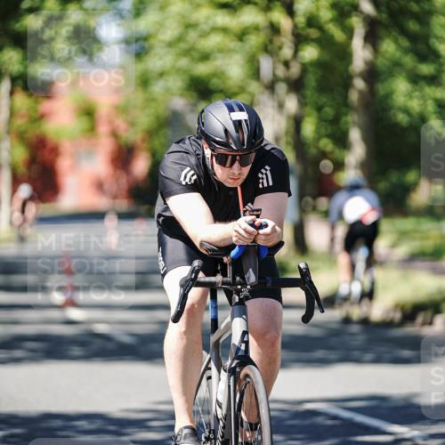 09.08.2026 - GEWOBA Citytriathlon Bremen Michael Burmester http://msf.ph/oto/9950310 09.08.2026 13:06:56 Radfahren 563, 719, 784, 874, 924, 983, 1008 meine-sportfotos.de