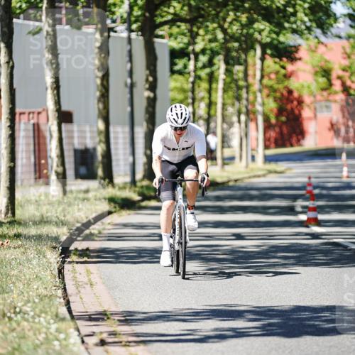 09.08.2026 - GEWOBA Citytriathlon Bremen Michael Burmester http://msf.ph/oto/9950334 09.08.2026 13:07:36 Radfahren 875, 959, 1149, 1158 meine-sportfotos.de