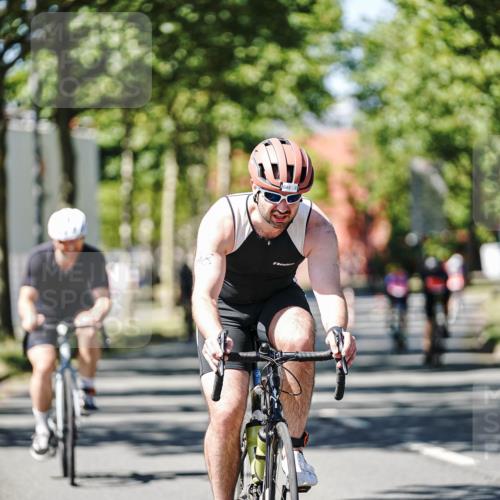 09.08.2026 - GEWOBA Citytriathlon Bremen Michael Burmester http://msf.ph/oto/9950344 09.08.2026 13:07:52 Radfahren 590, 648, 932 meine-sportfotos.de