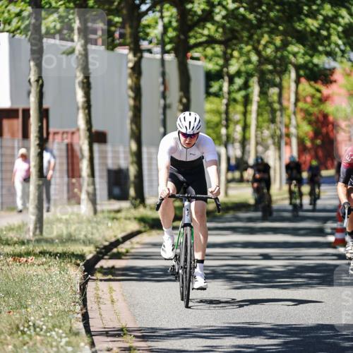 09.08.2026 - GEWOBA Citytriathlon Bremen Michael Burmester http://msf.ph/oto/9950365 09.08.2026 13:08:27 Radfahren 730, 820, 879, 899, 904, 979, 1016, 1137 meine-sportfotos.de