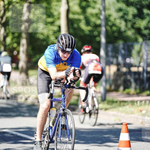 09.08.2026 - GEWOBA Citytriathlon Bremen Michael Burmester http://msf.ph/oto/9950390 09.08.2026 13:09:00 Radfahren 589, 594, 641, 899, 1133 meine-sportfotos.de