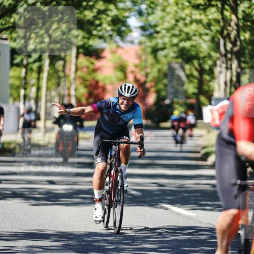 09.08.2026 - GEWOBA Citytriathlon Bremen Michael Burmester http://msf.ph/oto/9950453 09.08.2026 13:10:04 Radfahren 545, 739, 778, 799, 807, 880, 1130 meine-sportfotos.de