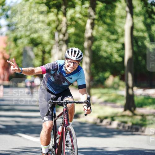 09.08.2026 - GEWOBA Citytriathlon Bremen Michael Burmester http://msf.ph/oto/9950456 09.08.2026 13:10:05 Radfahren 545, 739, 778, 799, 807, 880, 1130 meine-sportfotos.de