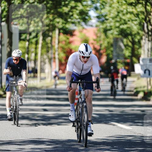 09.08.2026 - GEWOBA Citytriathlon Bremen Michael Burmester http://msf.ph/oto/9950493 09.08.2026 13:11:04 Radfahren 555, 600, 615, 679, 749, 750, 794, 884, 964, 993 meine-sportfotos.de