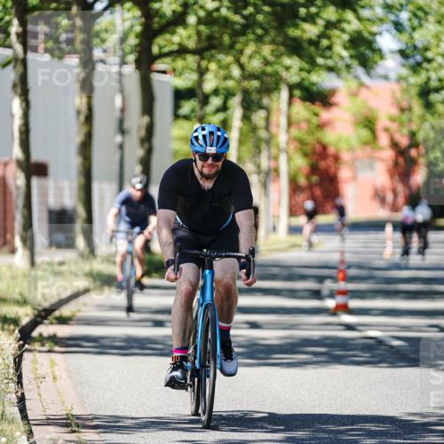 09.08.2026 - GEWOBA Citytriathlon Bremen Michael Burmester http://msf.ph/oto/9950612 09.08.2026 13:13:38 Radfahren 568, 759, 871, 1156 meine-sportfotos.de