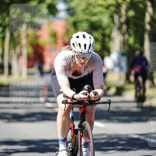 09.08.2026 - GEWOBA Citytriathlon Bremen Michael Burmester http://msf.ph/oto/9950656 09.08.2026 13:14:46 Radfahren 574, 872, 896 meine-sportfotos.de