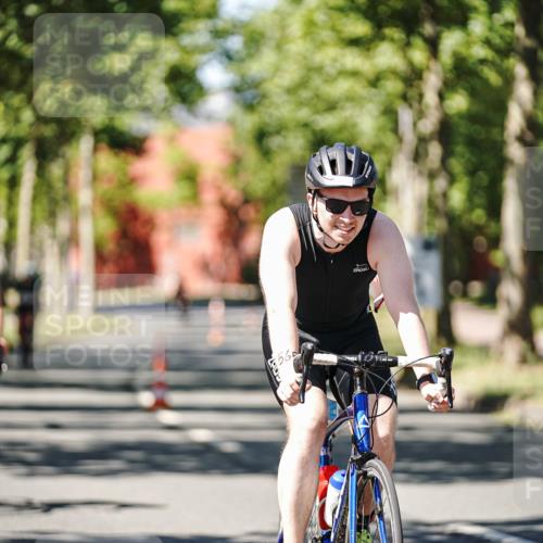 09.08.2026 - GEWOBA Citytriathlon Bremen Michael Burmester http://msf.ph/oto/9950671 09.08.2026 13:15:06 Radfahren 565, 653, 762, 948, 1017, 1136 meine-sportfotos.de
