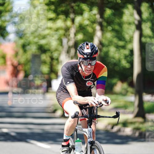 09.08.2026 - GEWOBA Citytriathlon Bremen Michael Burmester http://msf.ph/oto/9950685 09.08.2026 13:15:24 Radfahren 673, 727, 834, 918, 1113, 1126, 1136 meine-sportfotos.de