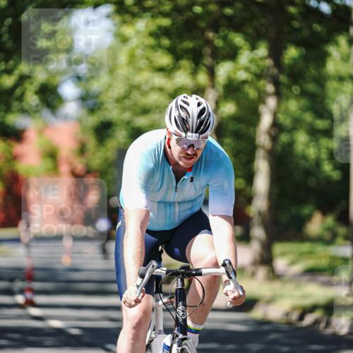 09.08.2026 - GEWOBA Citytriathlon Bremen Michael Burmester http://msf.ph/oto/9950745 09.08.2026 13:17:02 Radfahren 564, 603, 942, 1101 meine-sportfotos.de