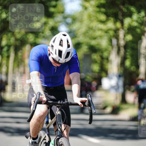 09.08.2026 - GEWOBA Citytriathlon Bremen Michael Burmester http://msf.ph/oto/9950750 09.08.2026 13:17:08 Radfahren 564, 603, 942, 1101 meine-sportfotos.de